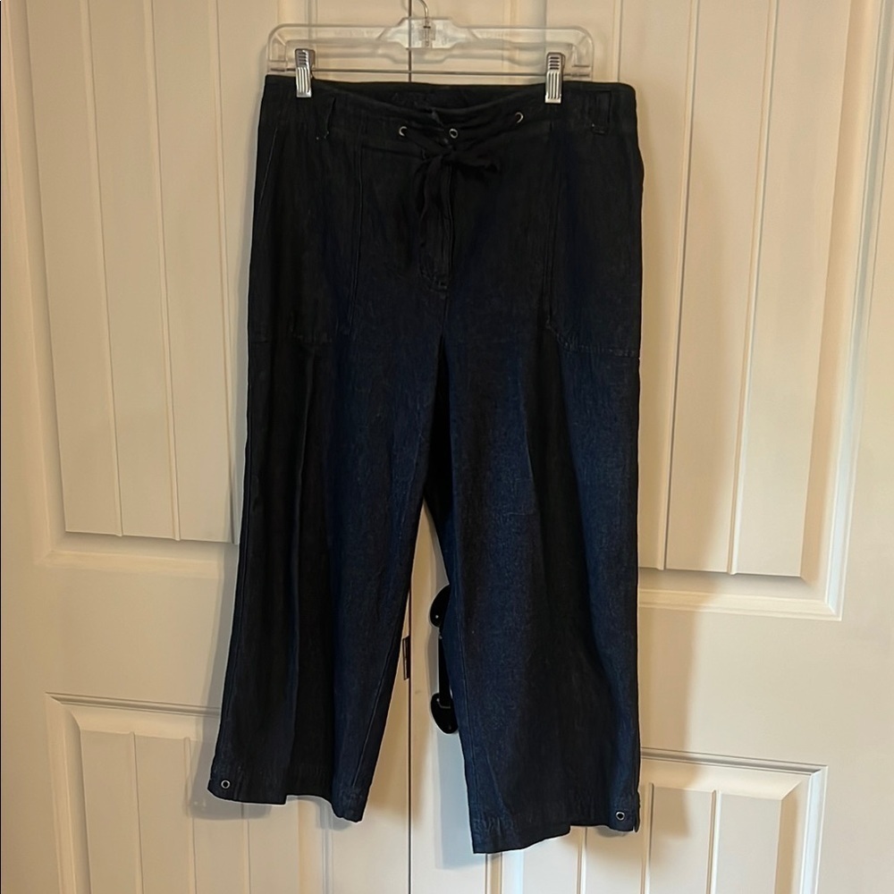 JONES WEAR SPORT Women's sz 12 Wide Leg draw string tie cropped Denim Pants.